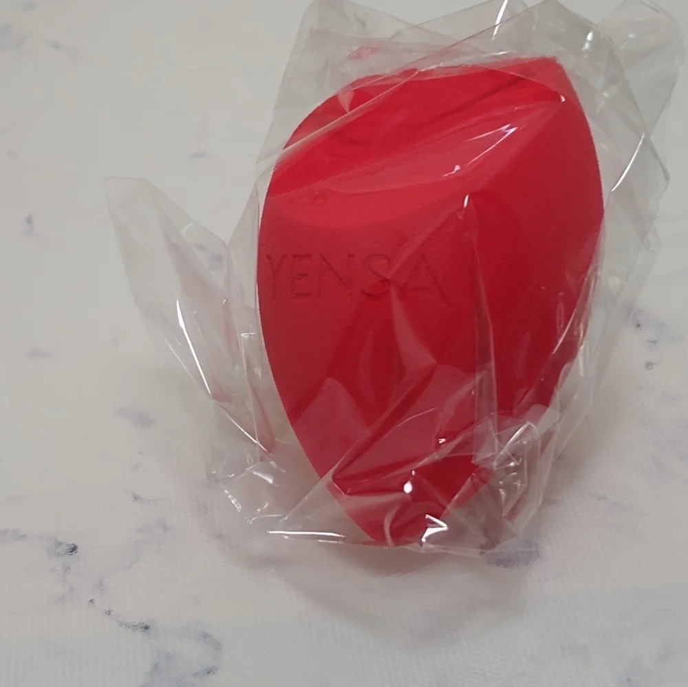 YENSA SKIN ON SKIN BEAUTY SPONGE Sealed RED NEW IN BOX